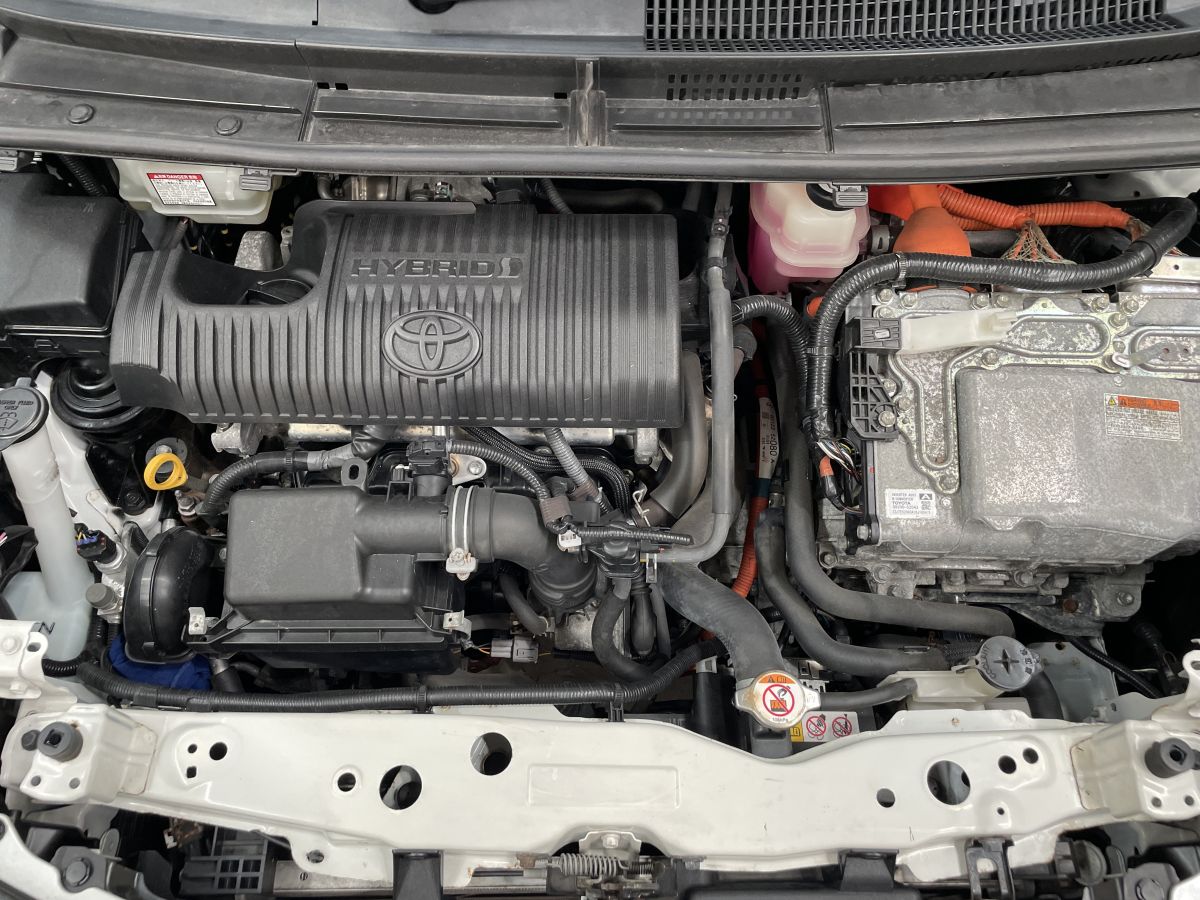 Toyota Sienta Hybrid Battery