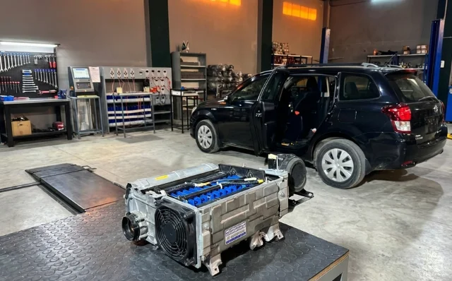 State of the Art Lab & Expert Team - Hybrid EV Engineering